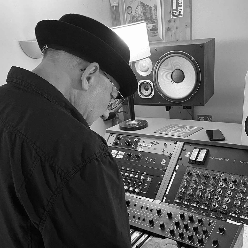 Scott-Bricklin-Melodium-Studio-enregistrement-paris-montreuil